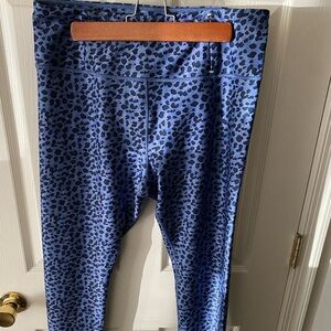 Blue Leopard Calia Leggings Size: XL